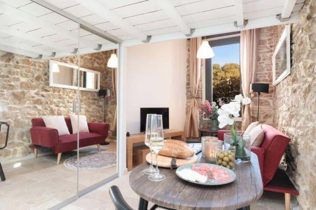 Le Petit Marche - New 2021 Fabuleux 2pax Wi-fi A/c Apartament Antibes